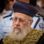 Bivši glavni rabin napao Netanyahua: „Zašto slušati ateistu?“