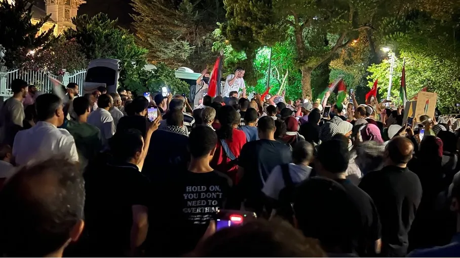 protesti